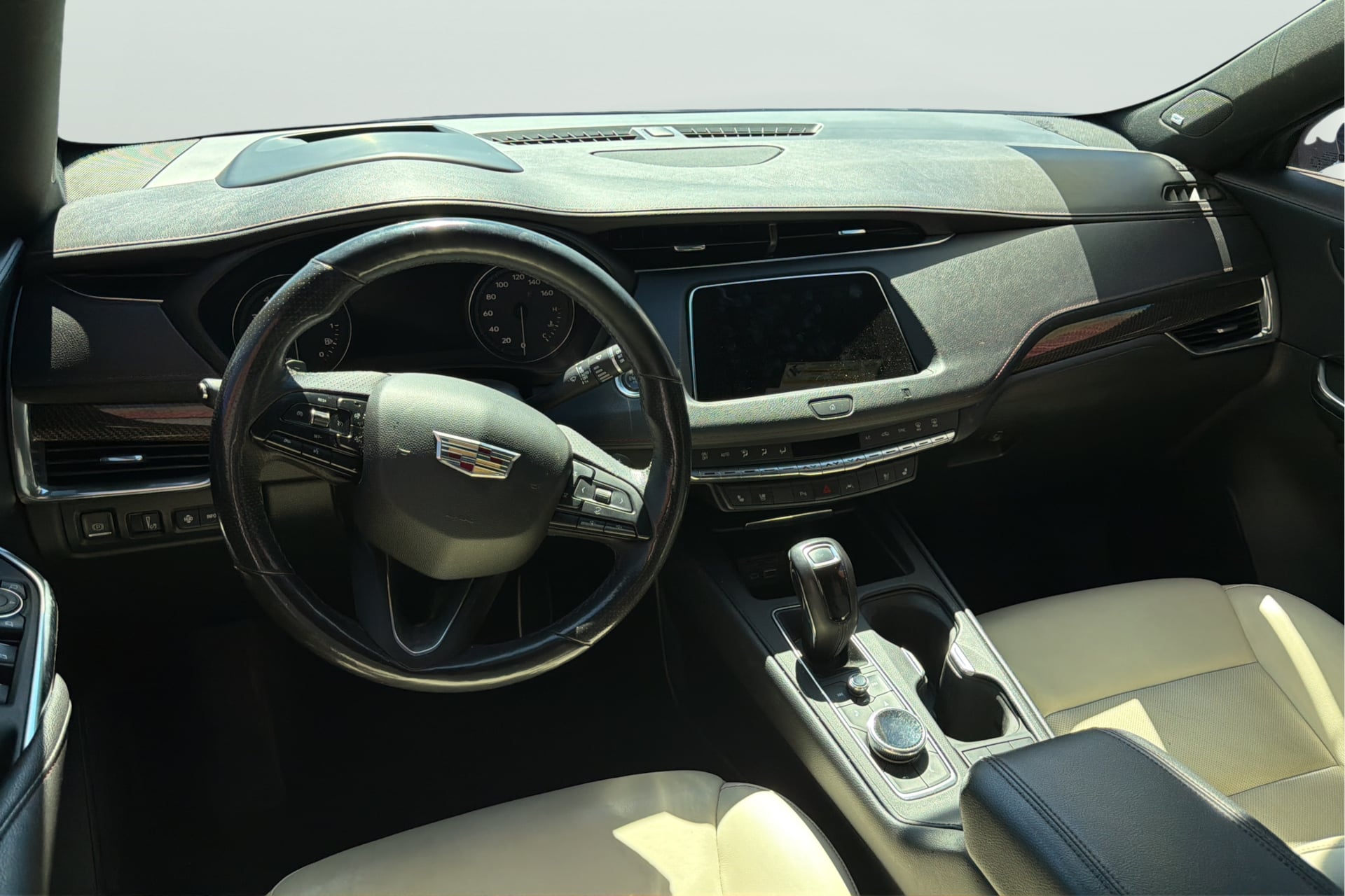 Cadillac XT4 photo 5