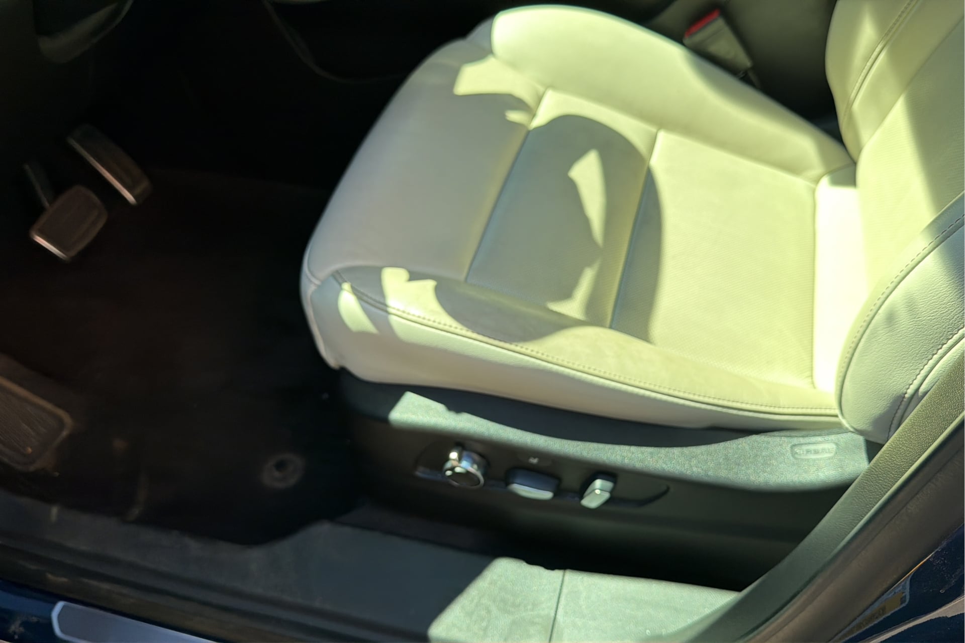 Cadillac XT4 photo 7