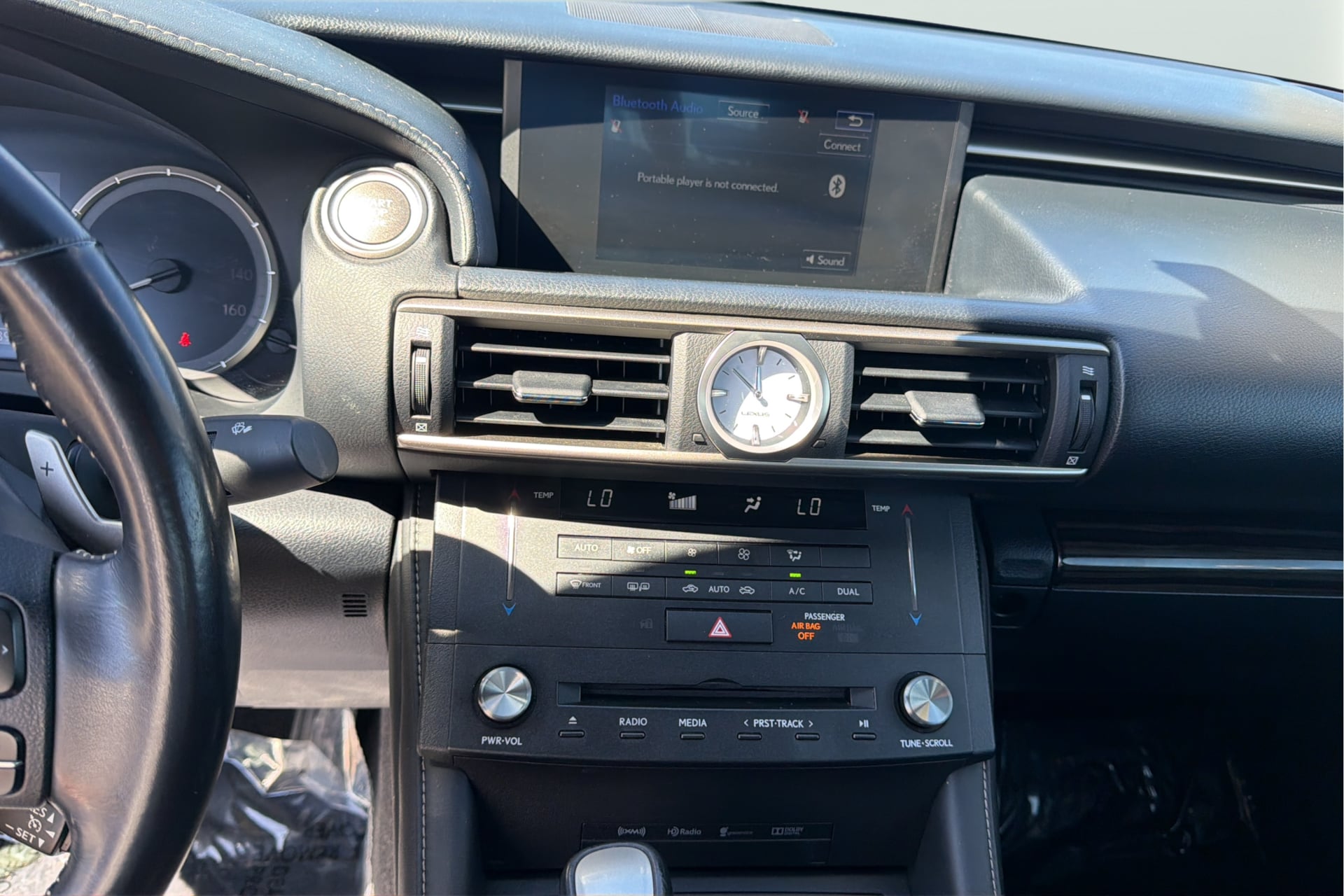 Photo 15 of this Lexus RC 350
