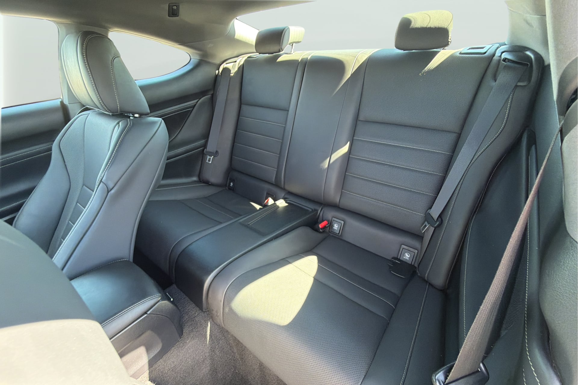 Photo 33 of this Lexus RC 350