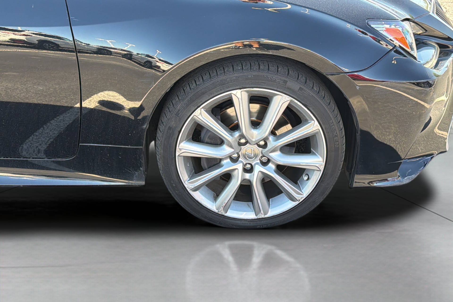 Photo 34 of this Lexus RC 350