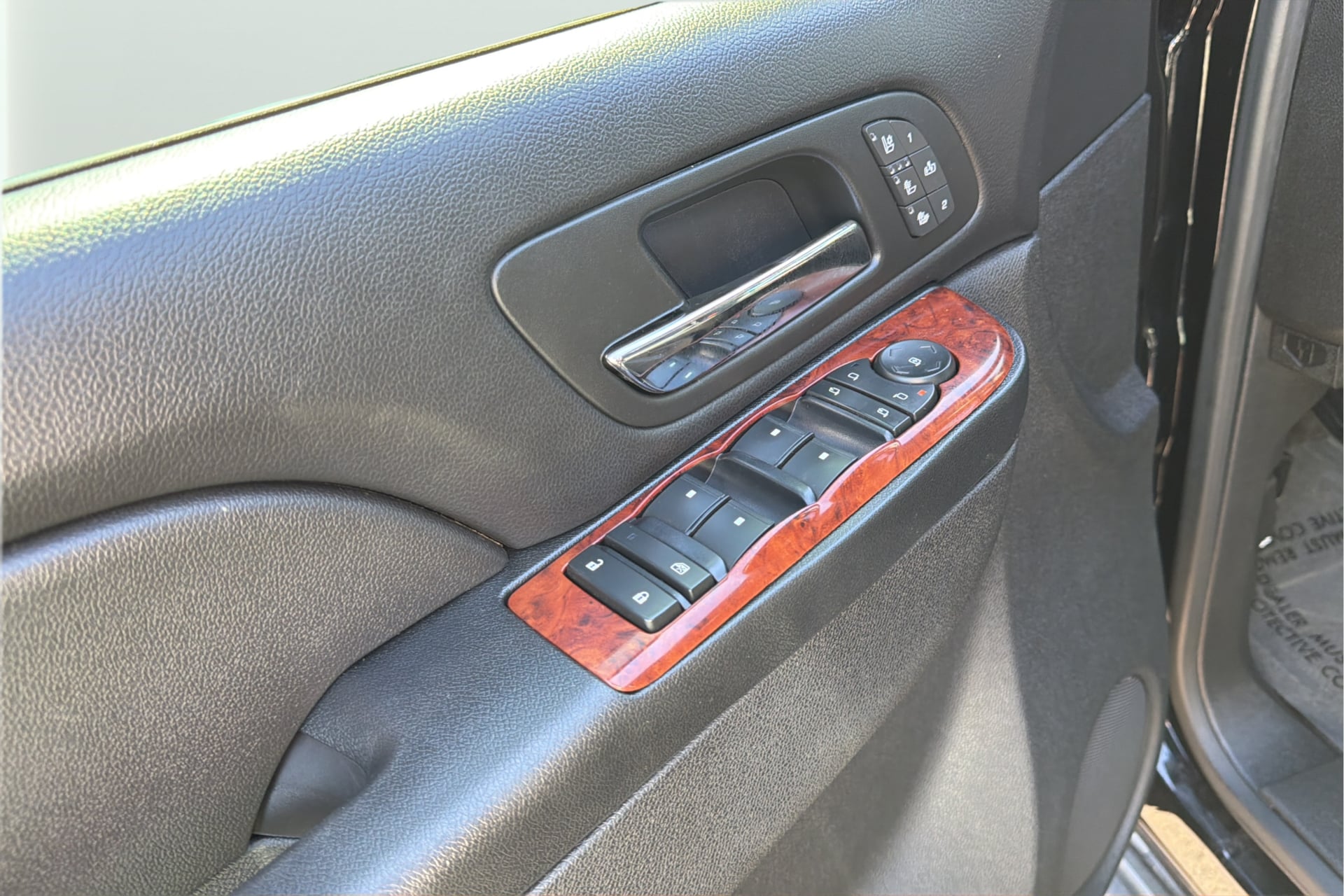 Photo 19 of this Chevrolet Tahoe