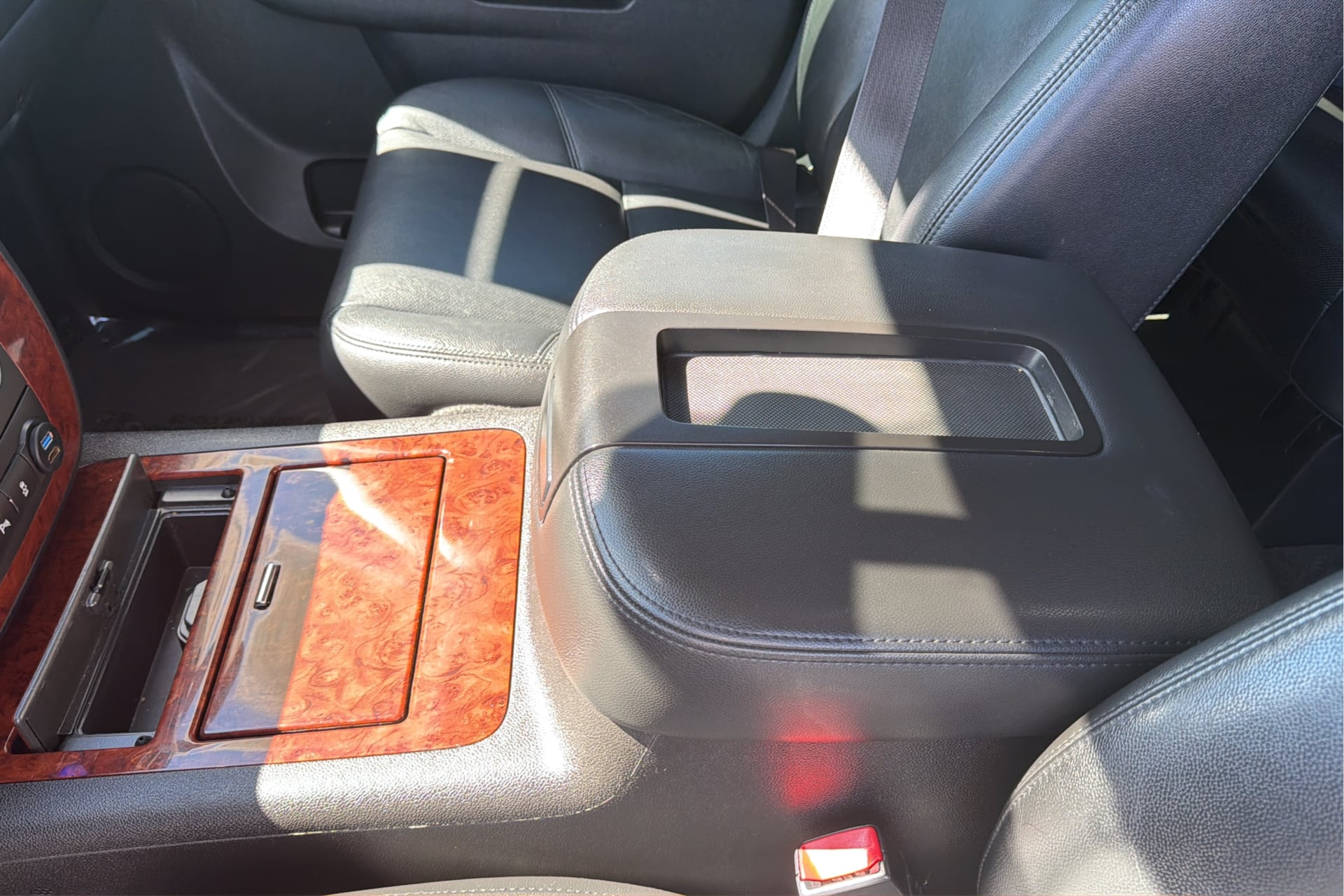 Photo 26 of this Chevrolet Tahoe