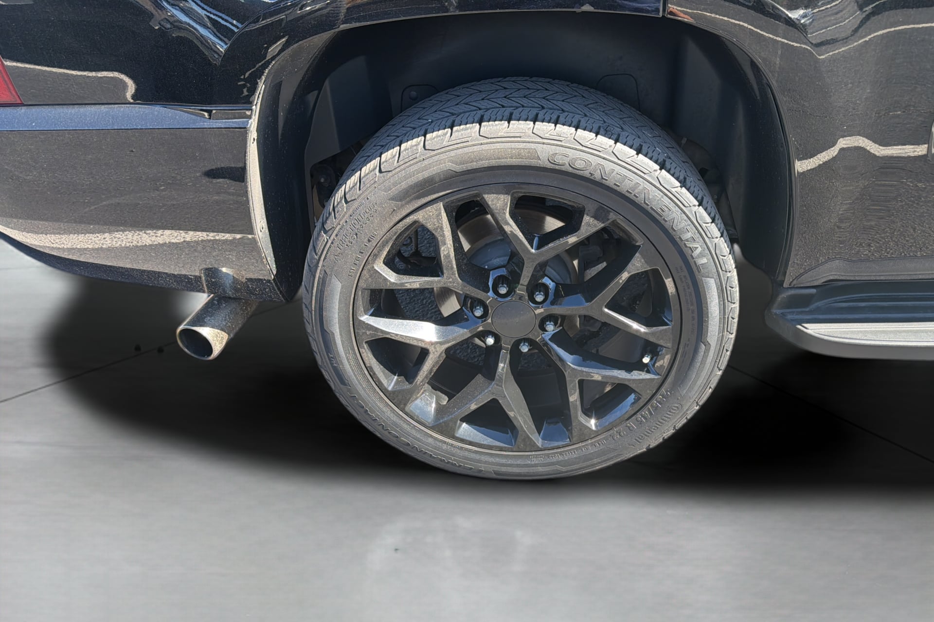 Photo 36 of this Chevrolet Tahoe