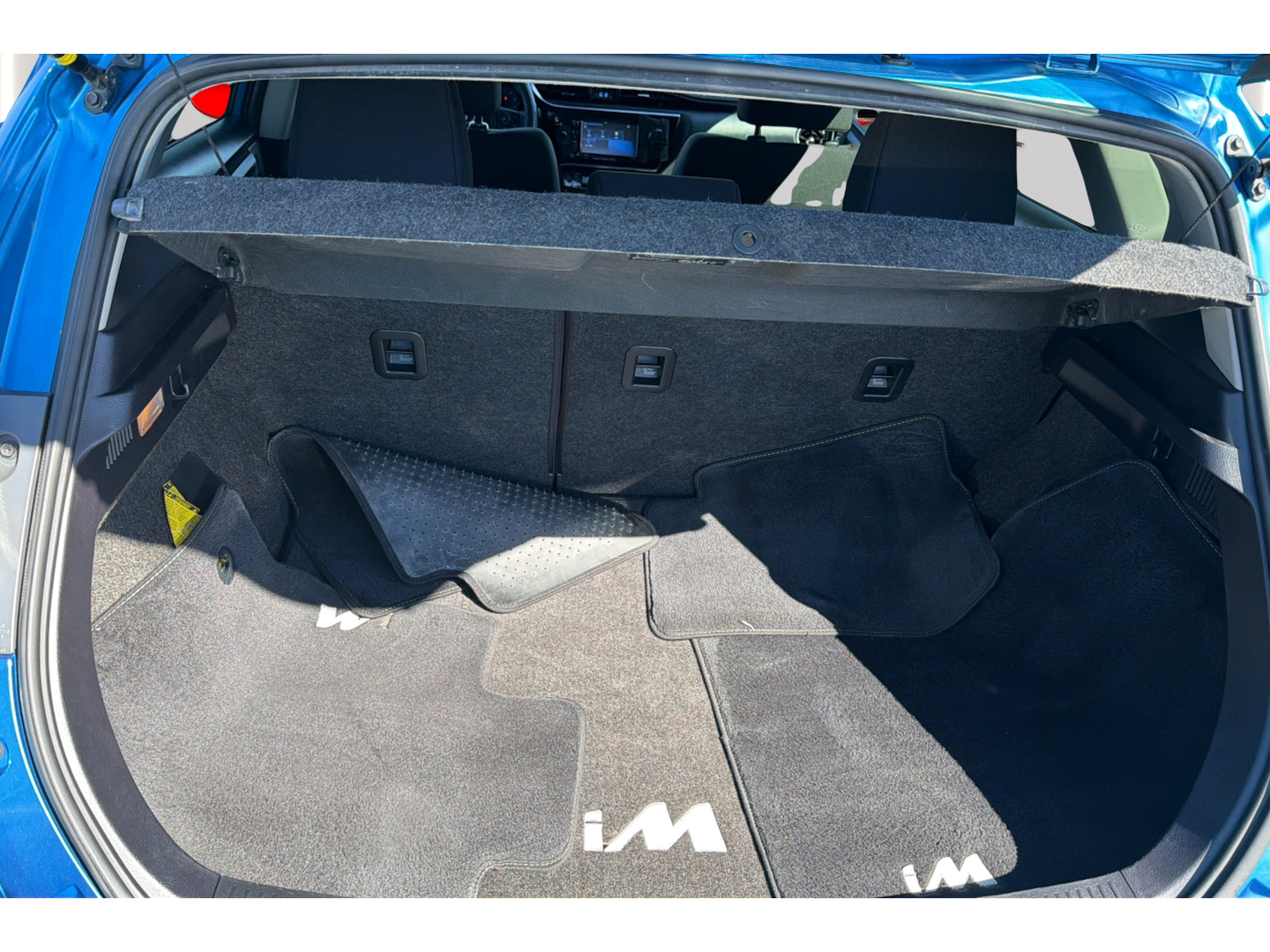 Photo 22 of this Toyota Corolla iM