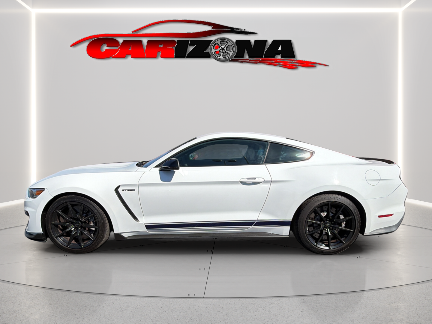 Ford Mustang photo 10