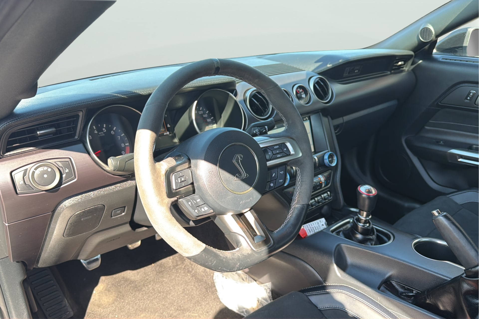 Ford Mustang photo 14