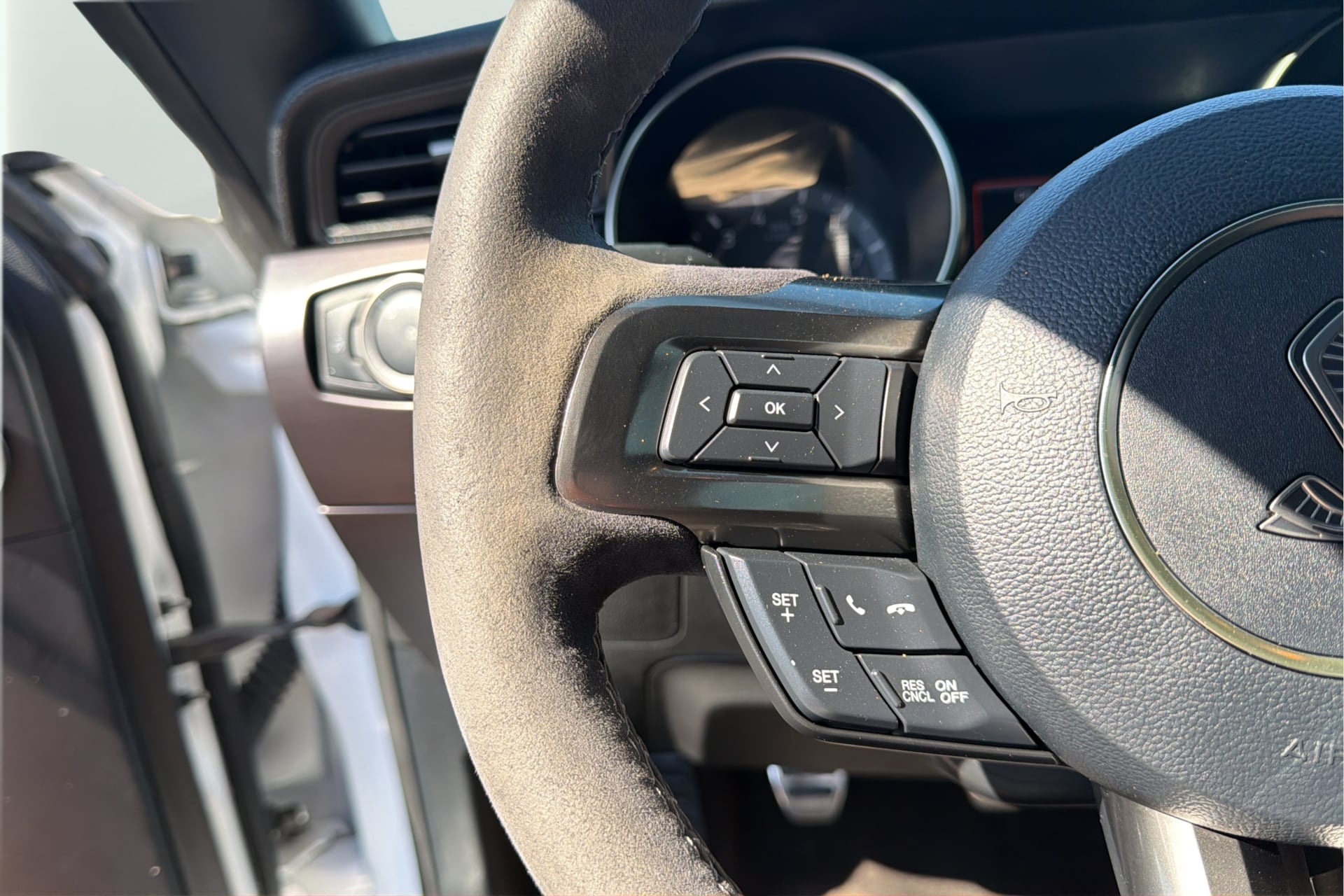 Ford Mustang photo 27
