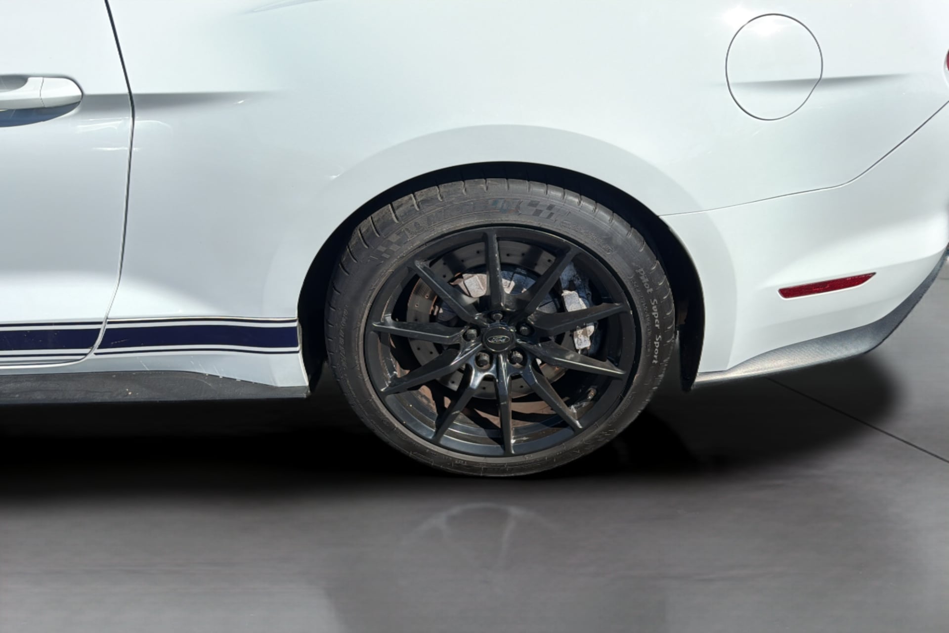 Ford Mustang photo 37