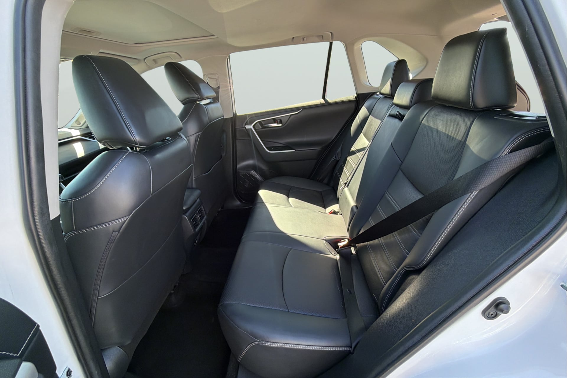 Photo 33 of this Toyota RAV4