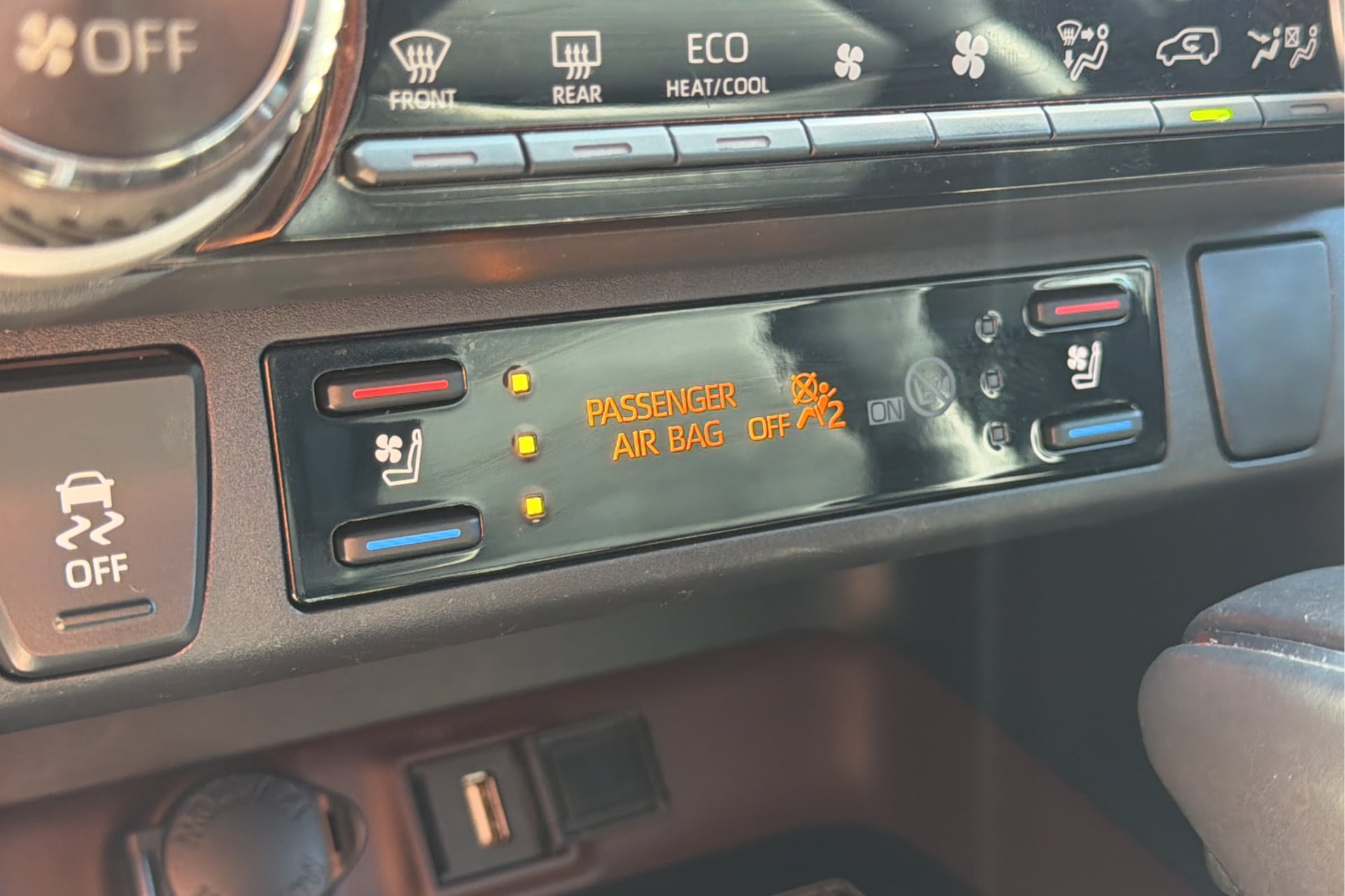 Photo 35 of this Toyota RAV4