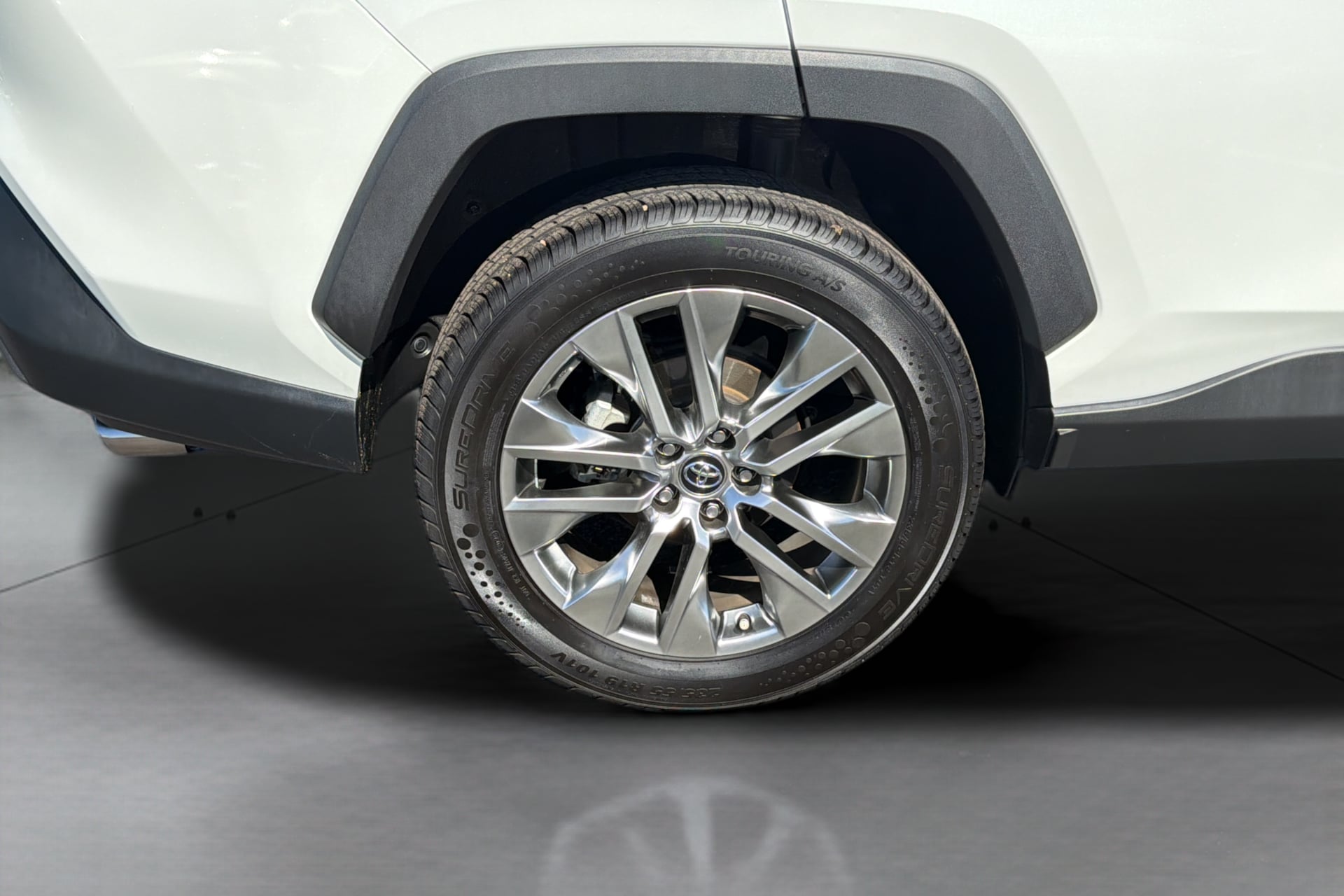 Photo 37 of this Toyota RAV4