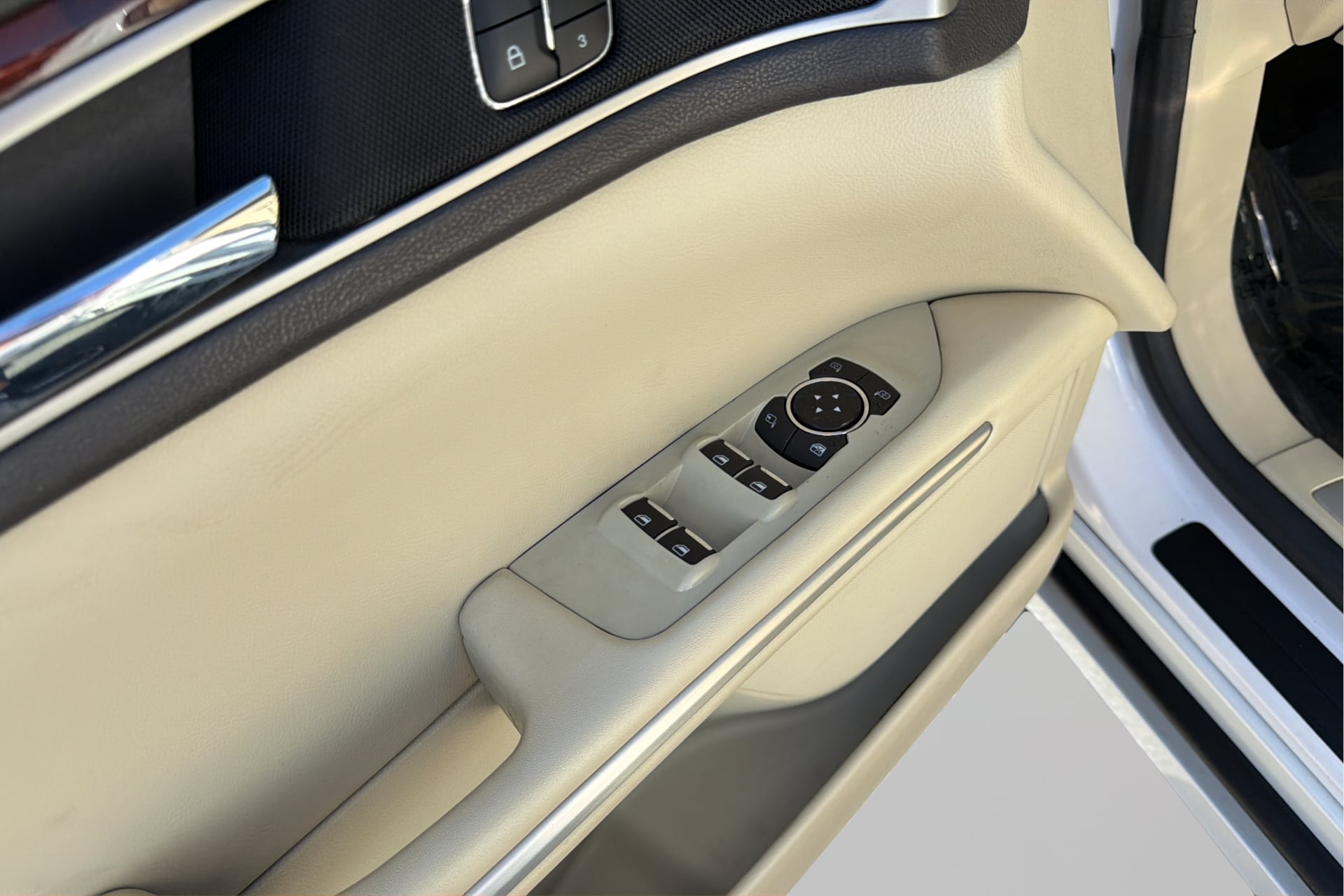 Photo 19 of this Lincoln MKZ