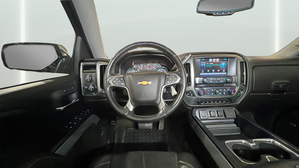 Chevrolet Silverado photo 16