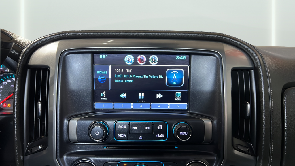 Chevrolet Silverado photo 25