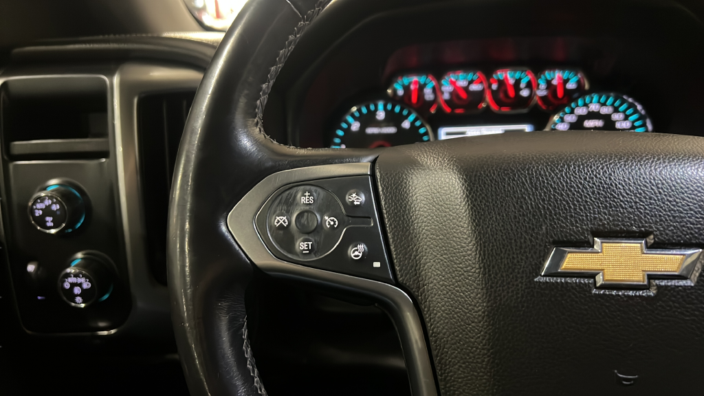 Chevrolet Silverado photo 27