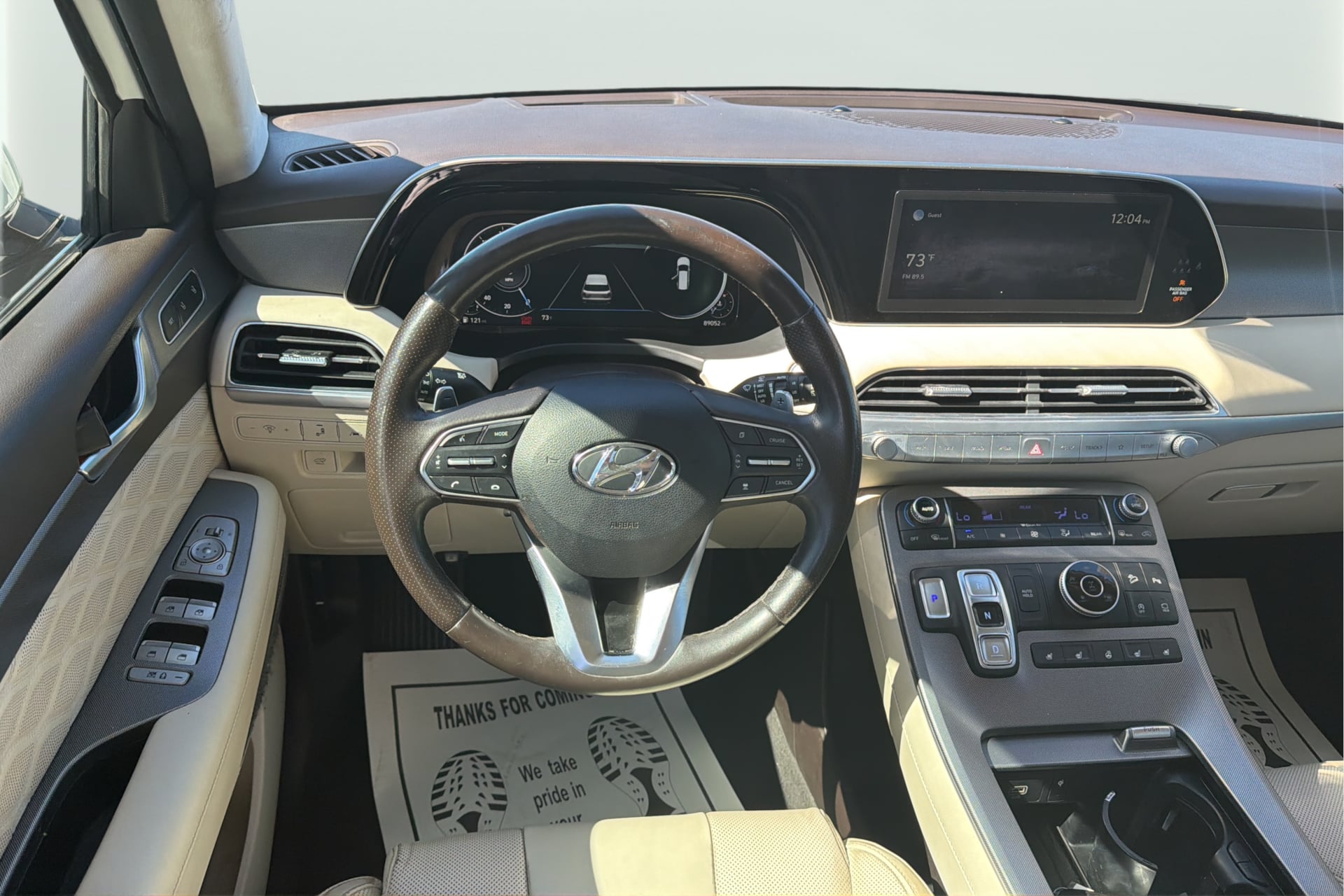 Photo 16 of this Hyundai Palisade