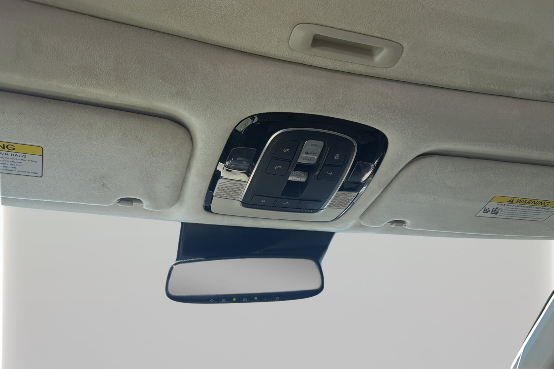 Photo 18 of this Hyundai Palisade