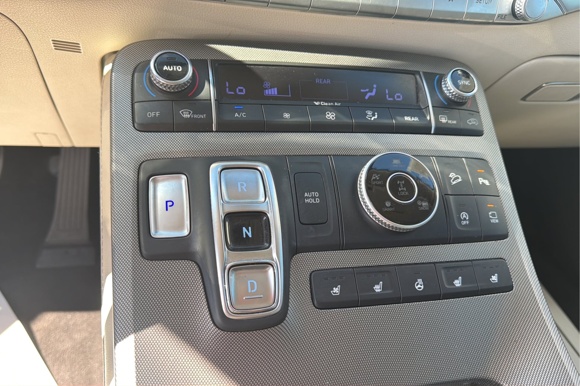 Photo 28 of this Hyundai Palisade
