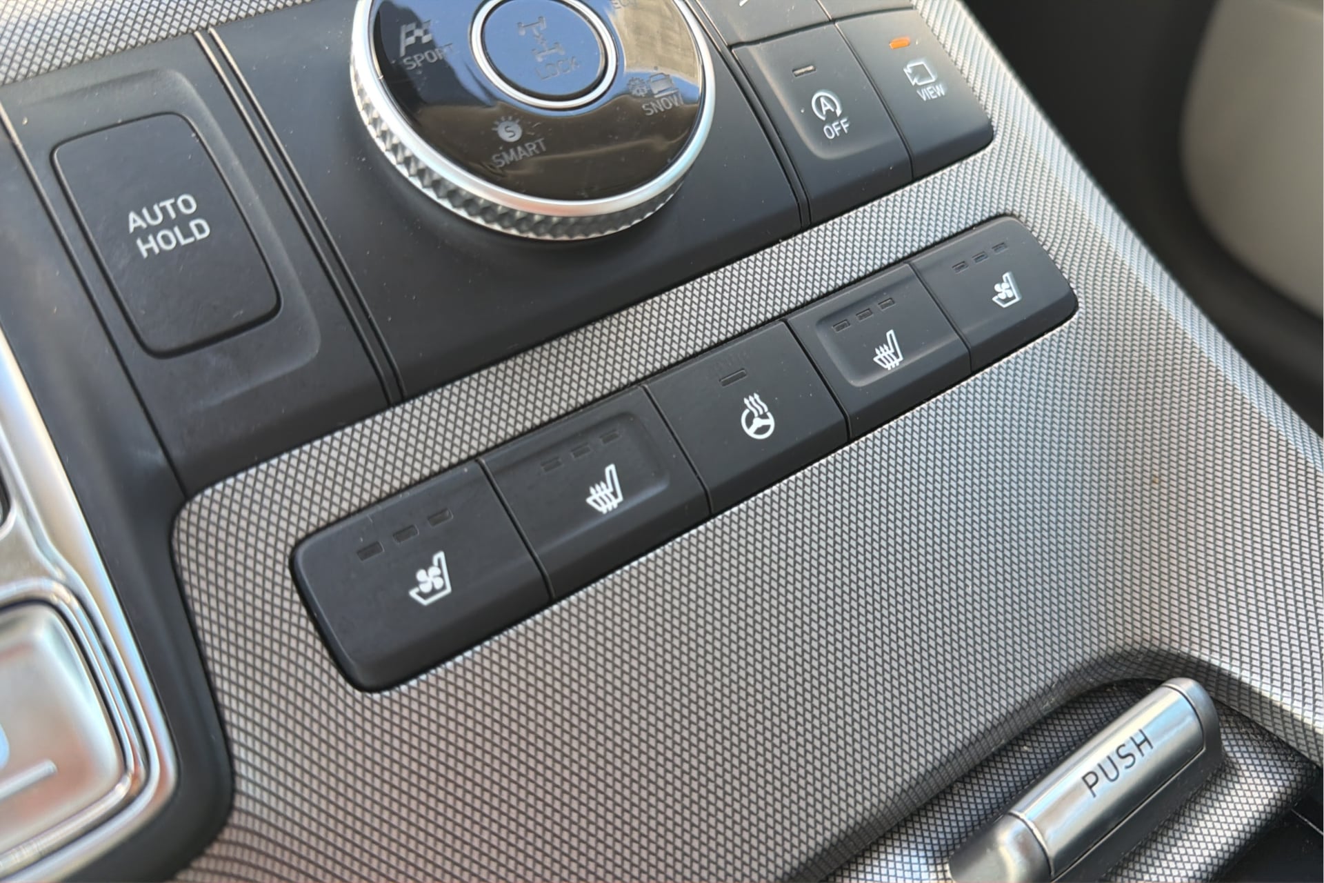 Photo 34 of this Hyundai Palisade
