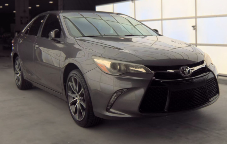 2016 Toyota Camry XSE