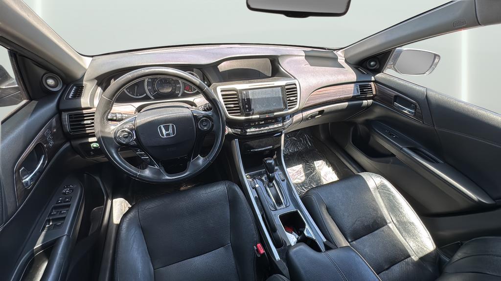 2017 Honda Accord EX-L - Photo 14