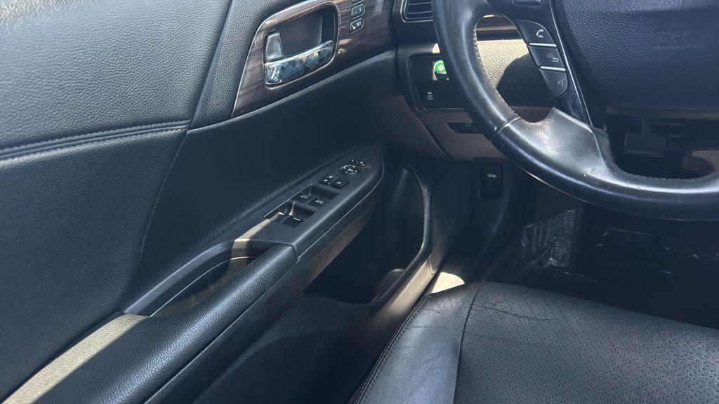2017 Honda Accord EX-L - Photo 19