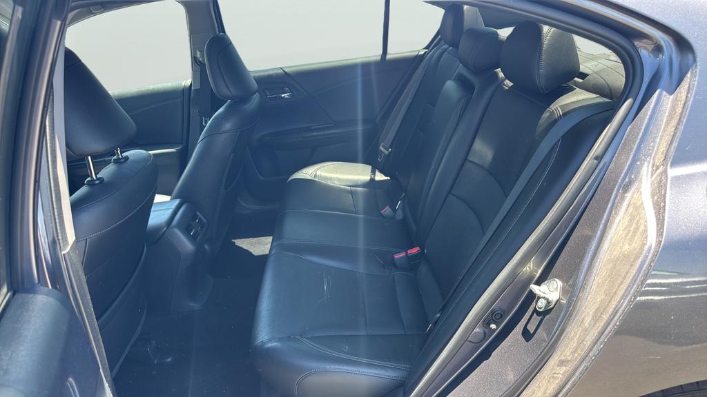 2017 Honda Accord EX-L - Photo 33