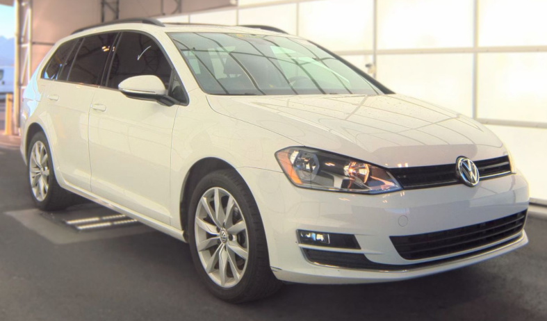 2017 Volkswagen Golf SportWagen S