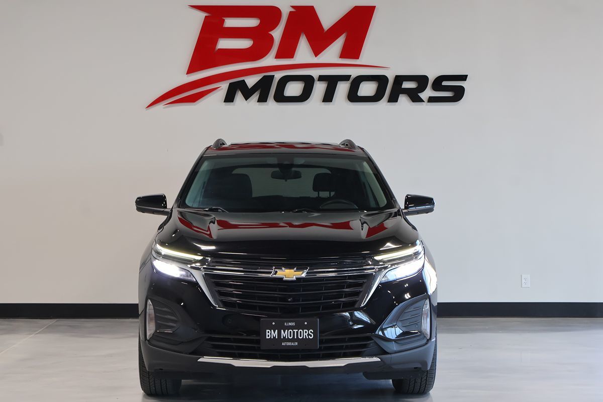 Photo 2 of this Chevrolet Equinox