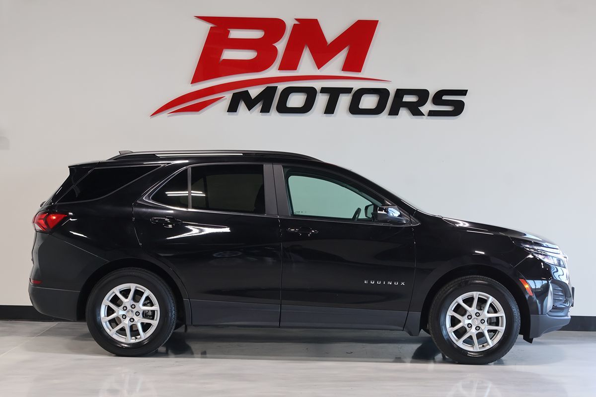 Photo 4 of this Chevrolet Equinox