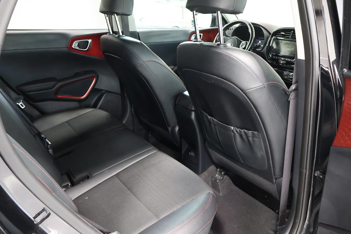 Photo 15 of this Kia Soul