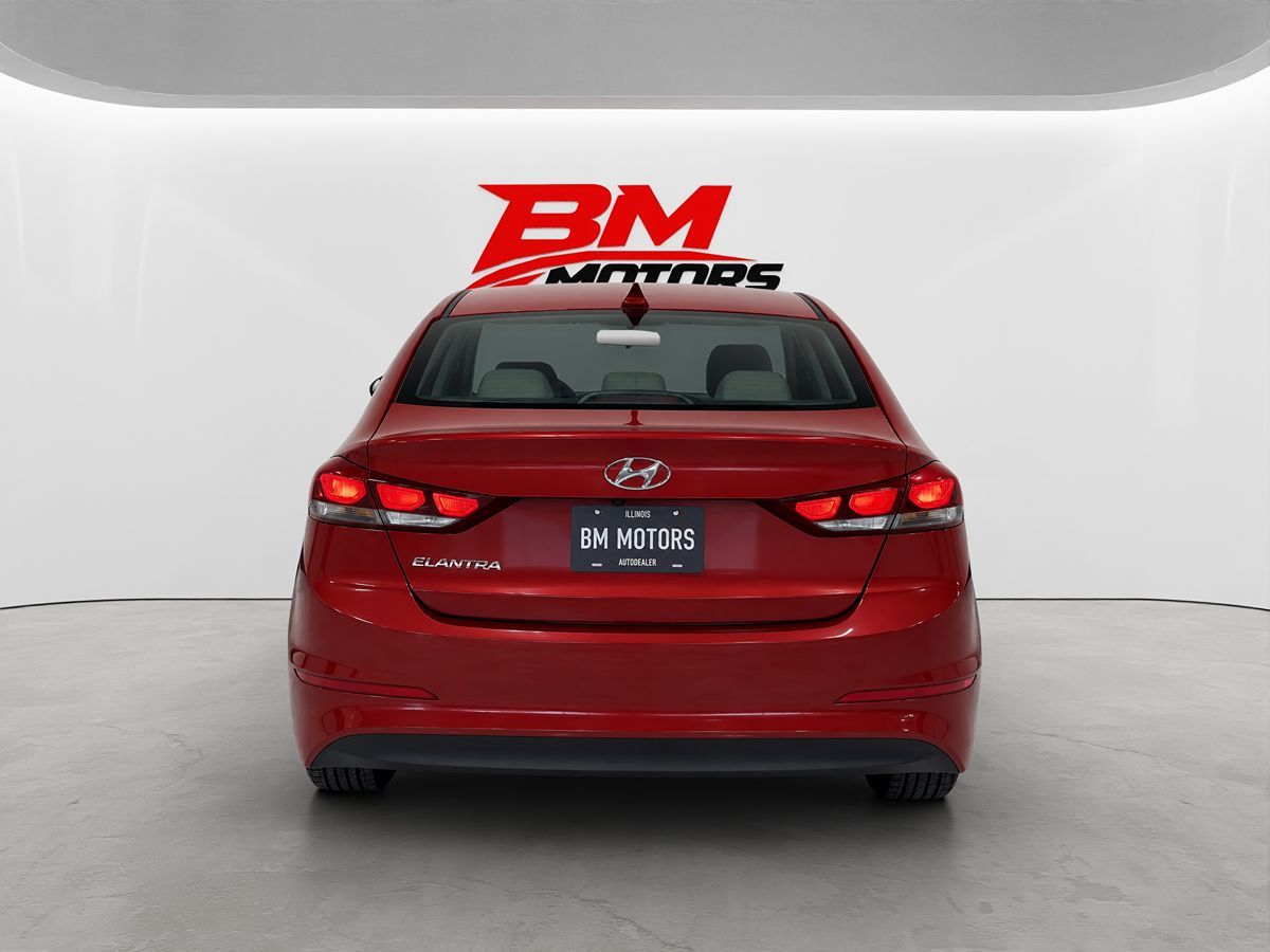 2017 Hyundai Elantra SE - Photo 5