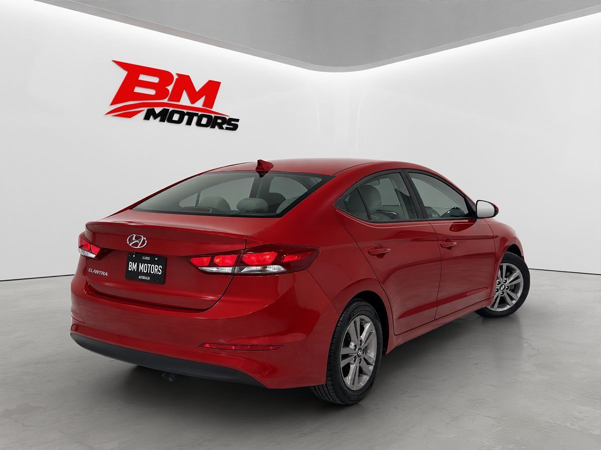 2017 Hyundai Elantra SE - Photo 4