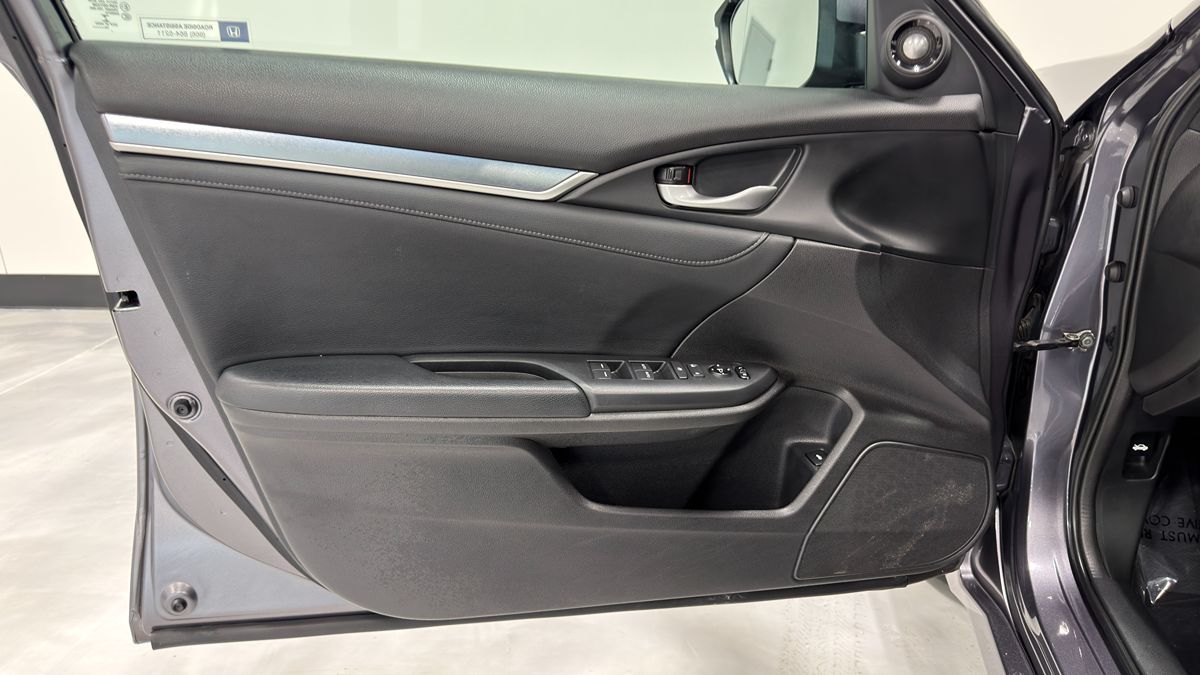 2016 Honda Civic Touring - Photo 8