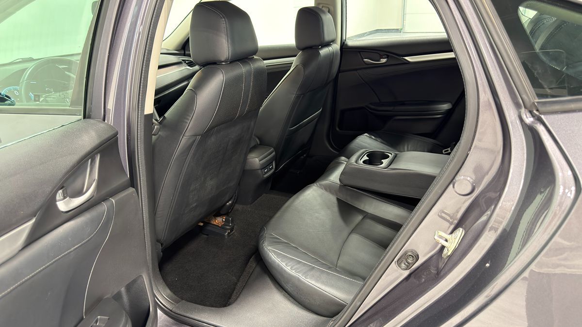 2016 Honda Civic Touring - Photo 13