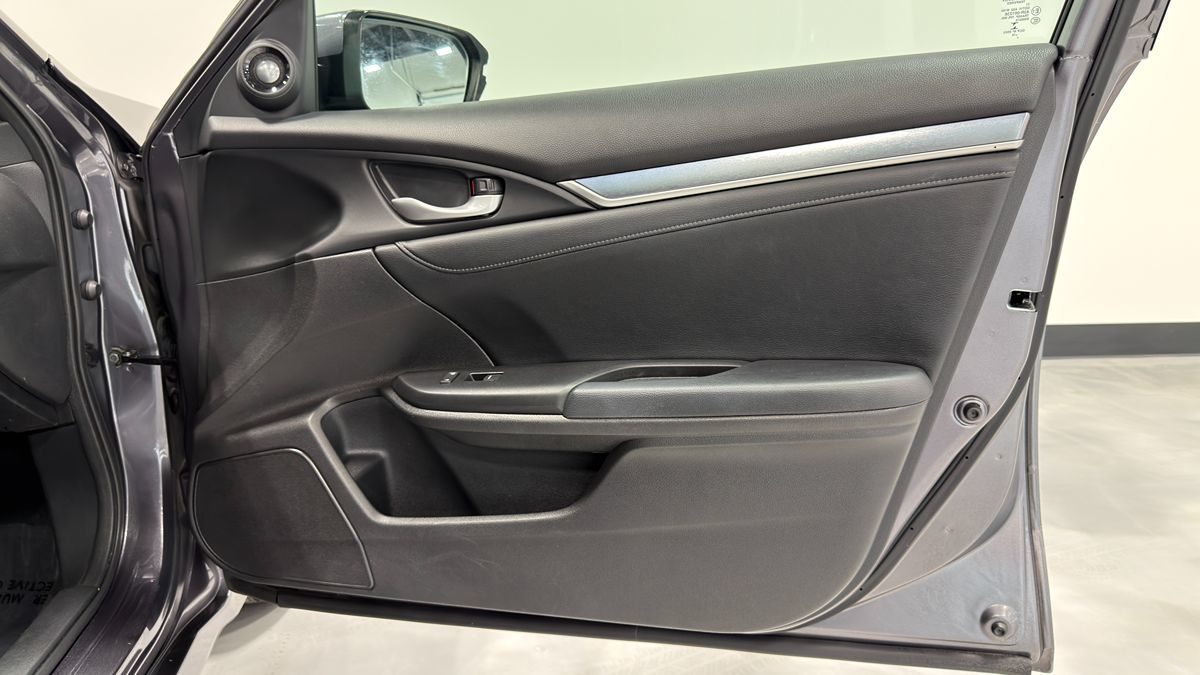 2016 Honda Civic Touring - Photo 12