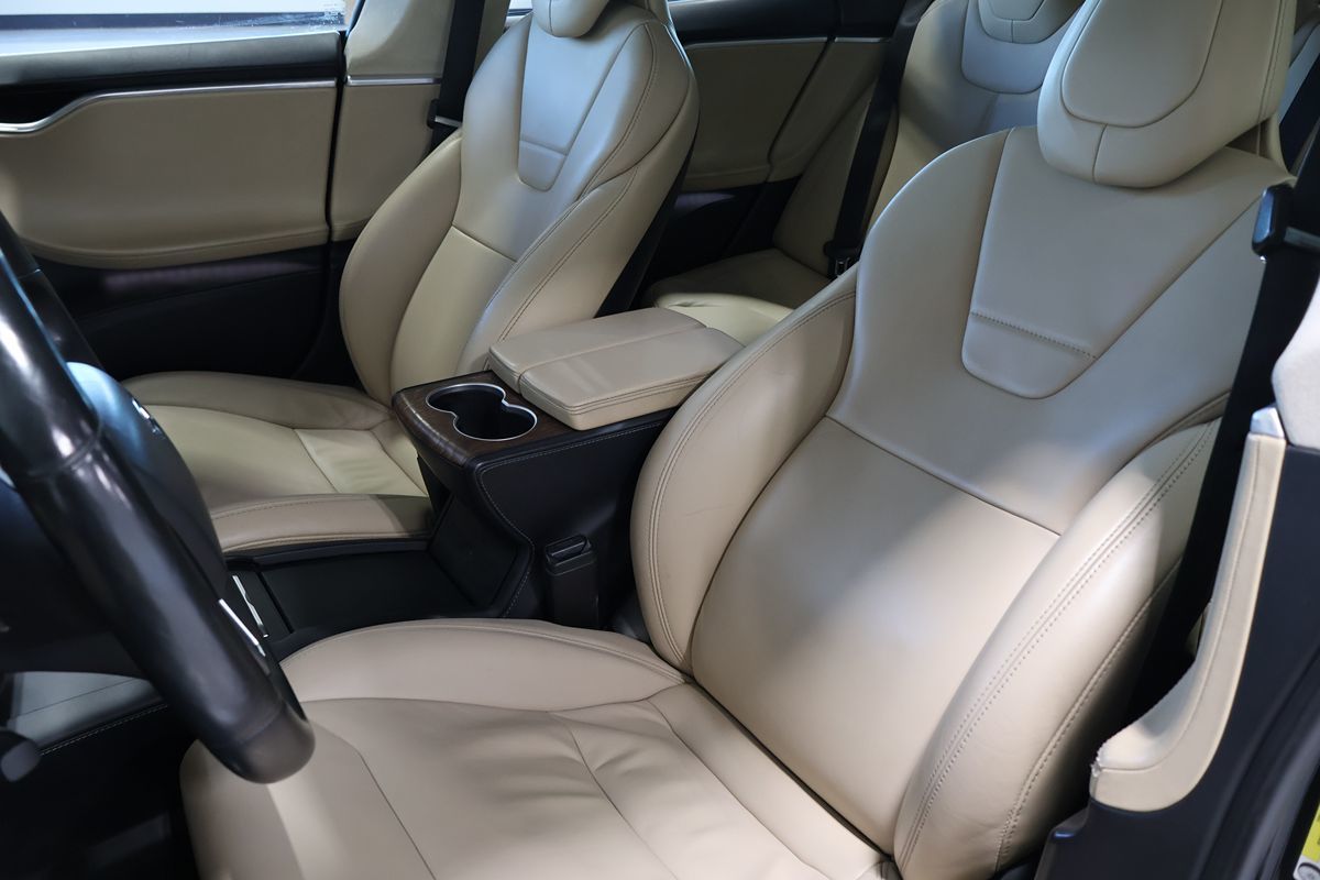 Photo 8 of this Tesla Model S