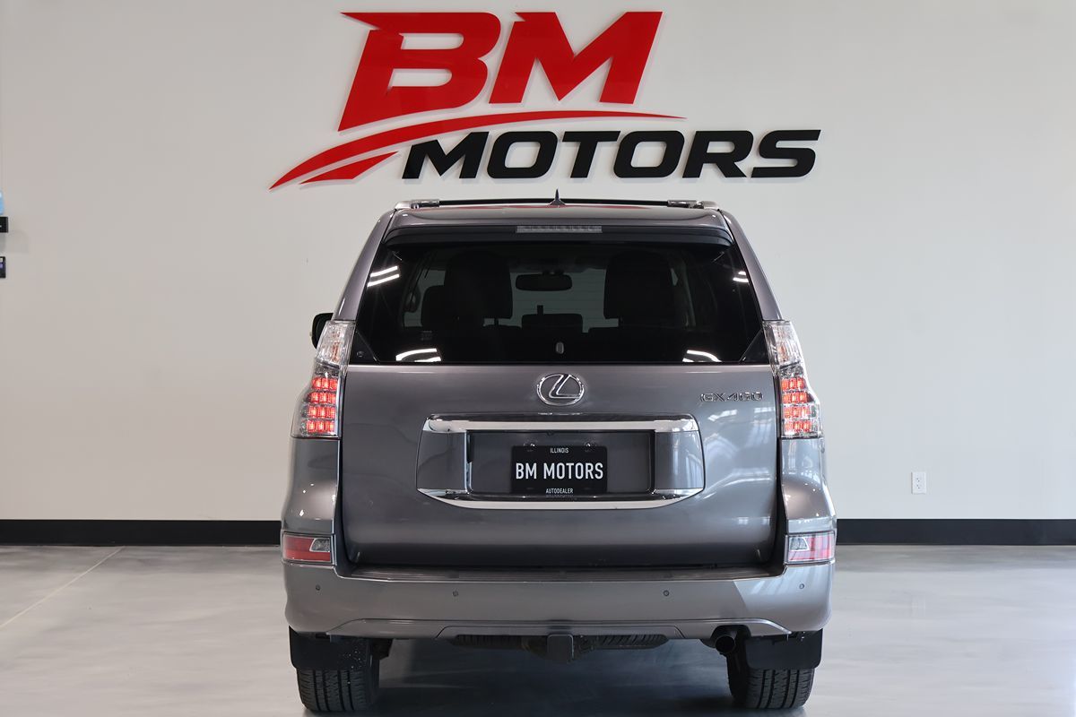 Photo 5 of this Lexus GX 460