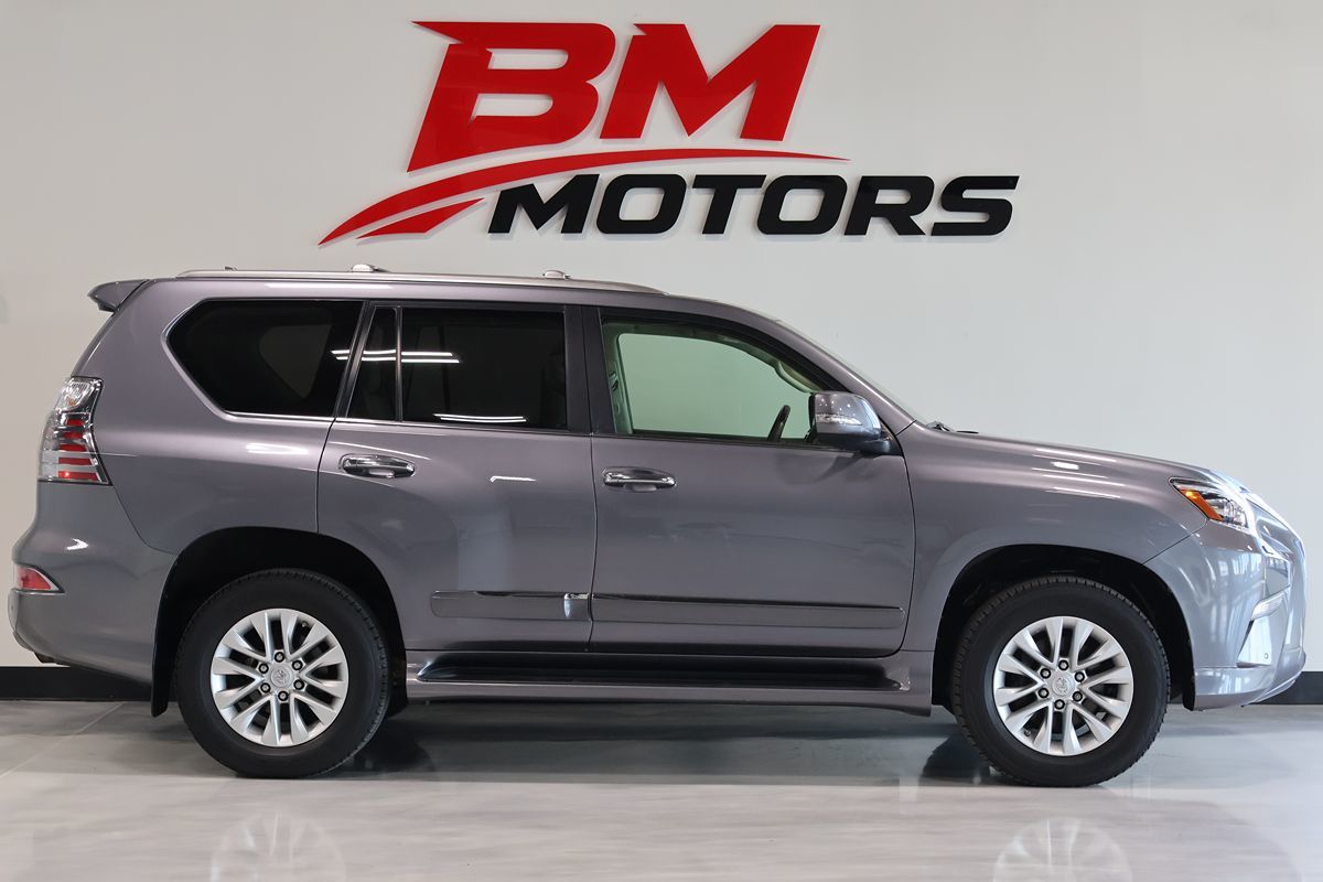 Photo 4 of this Lexus GX 460