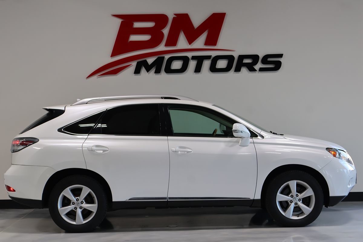 Photo 4 of this Lexus RX 350