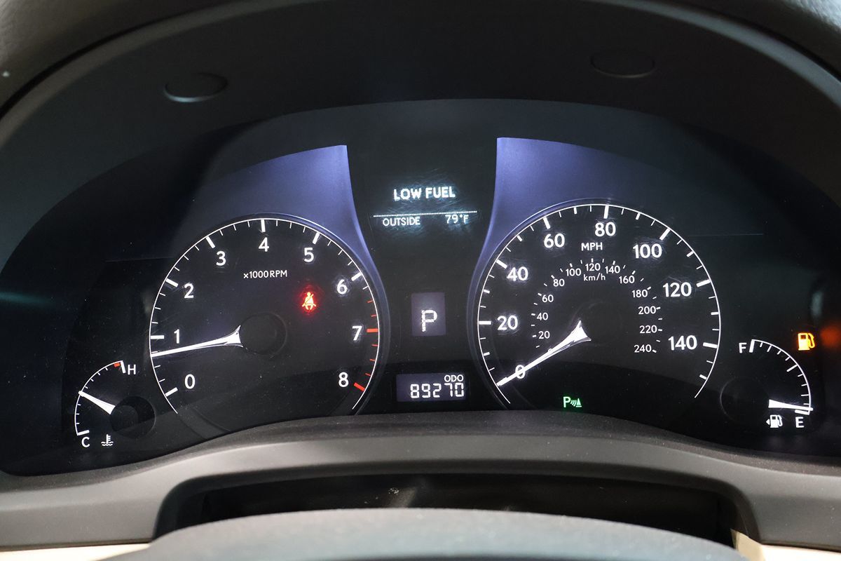 Photo 10 of this Lexus RX 350
