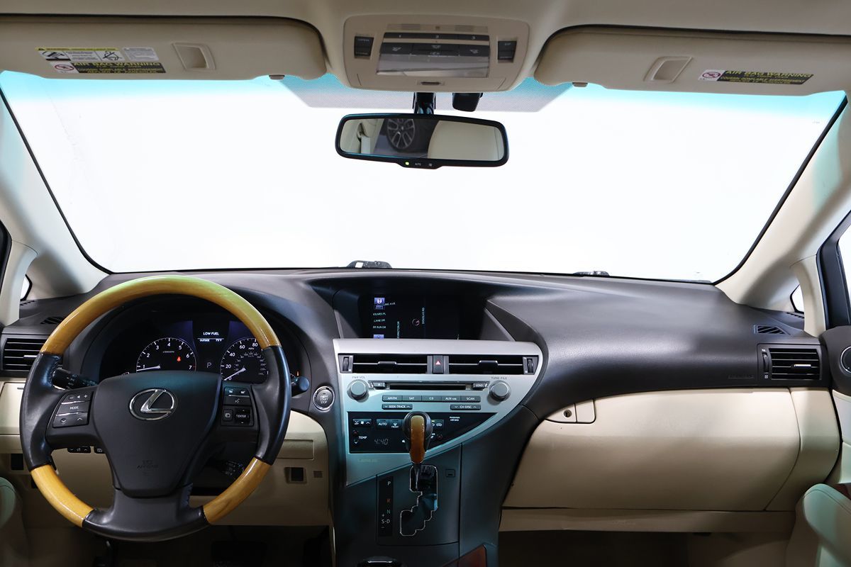 Photo 14 of this Lexus RX 350