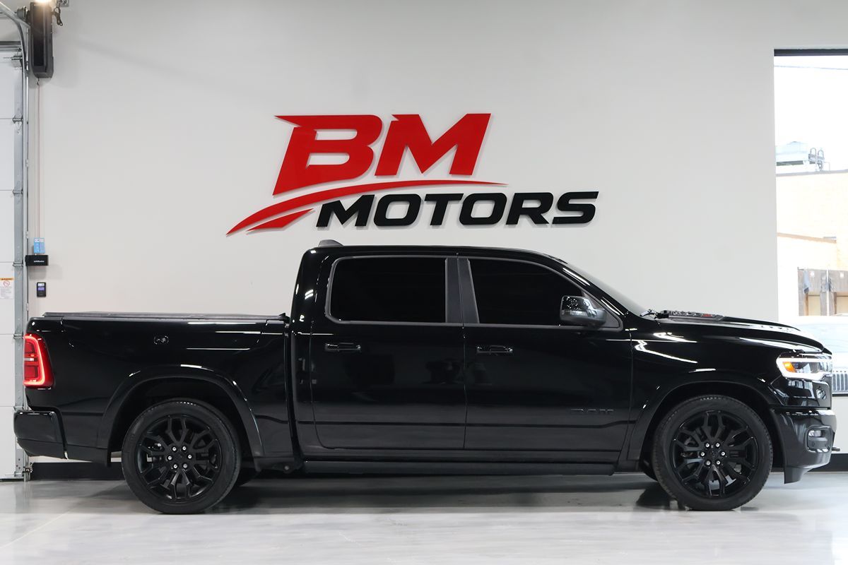 Photo 3 of this Ram 1500