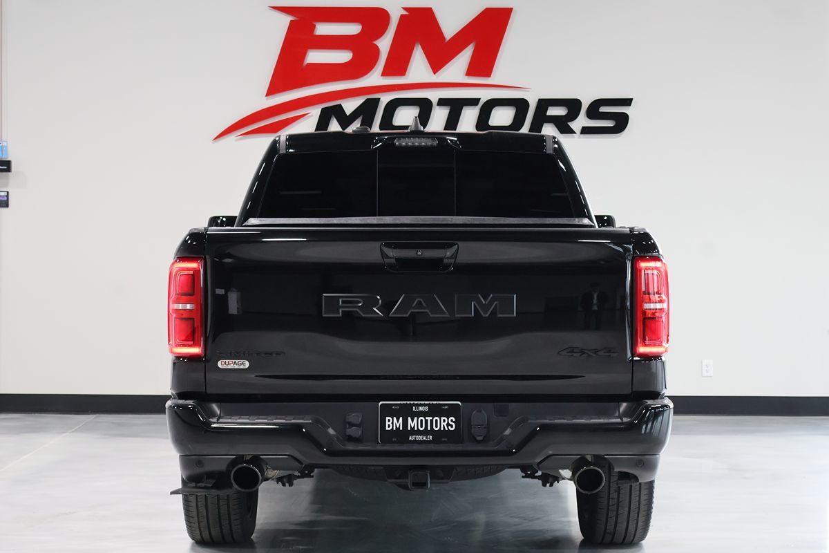Photo 5 of this Ram 1500
