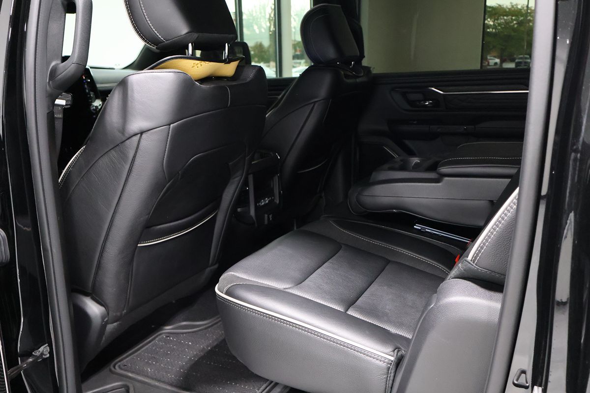 Photo 12 of this Ram 1500