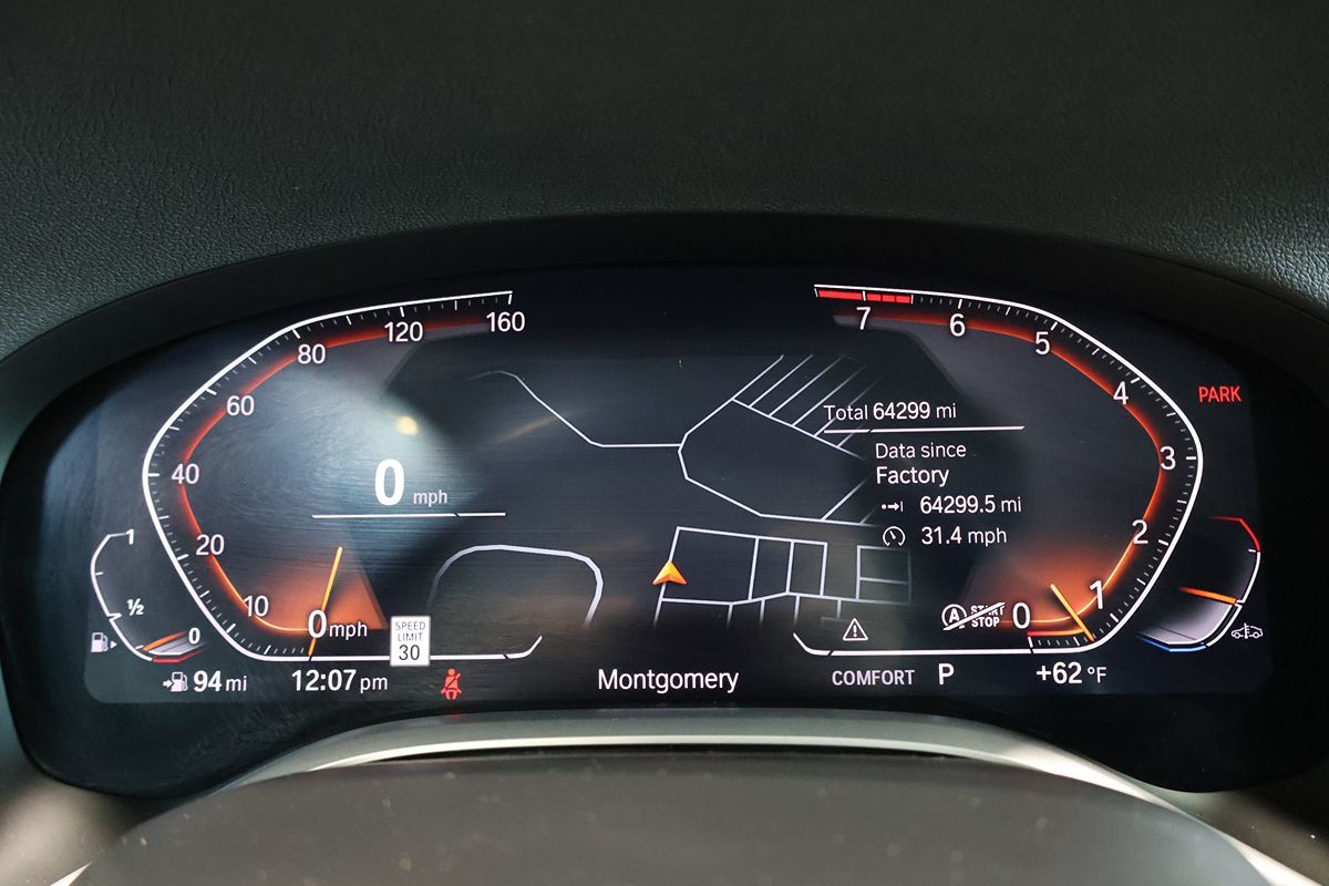 Photo 10 of this BMW 7 Series
