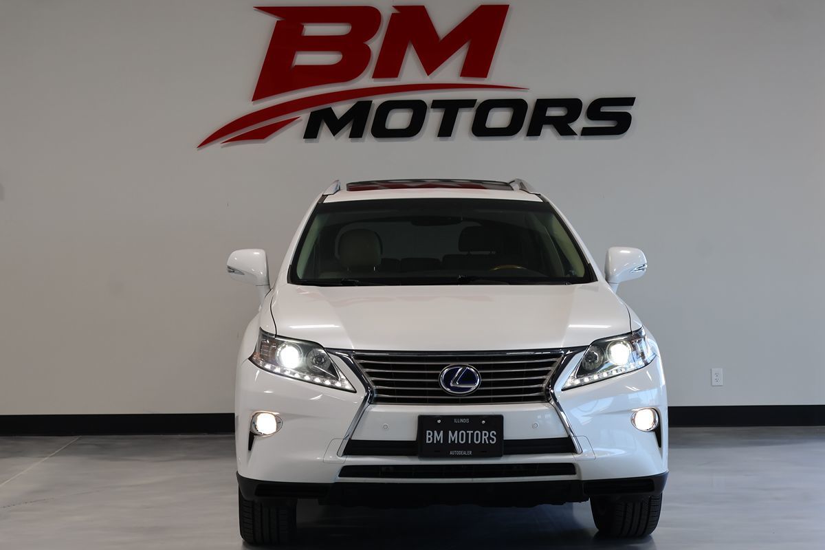 Photo 2 of this Lexus RX 450h