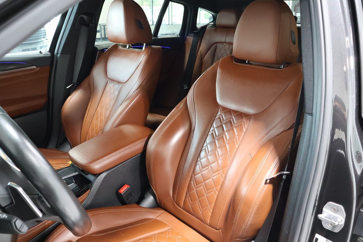 Photo 8 of this BMW X4
