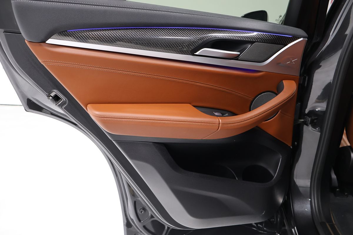 Photo 12 of this BMW X4